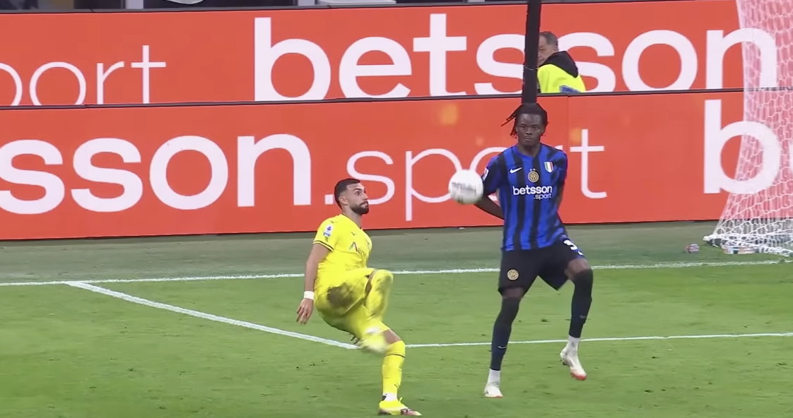 Yann Aurel Bisseck, difensore tedesco dell'Inter