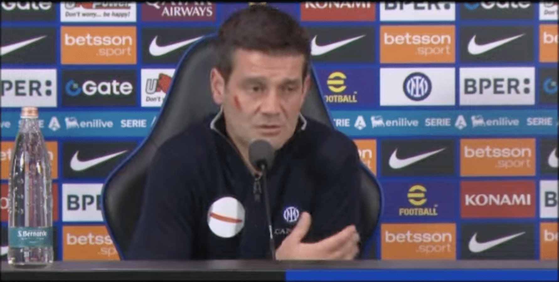 Cristian Chivu, allenatore rumeno dell'Inter