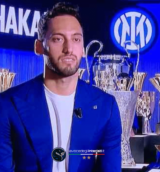 Hakan Çalhanoğlu, centrocampista dell'Inter